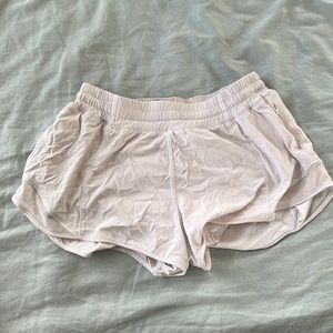 Lululemon white mid rise shorts lined